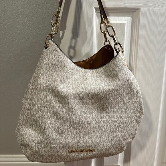 Michael Kors Handbags - Michael Kors Lillie Large Logo Shoulder Bag